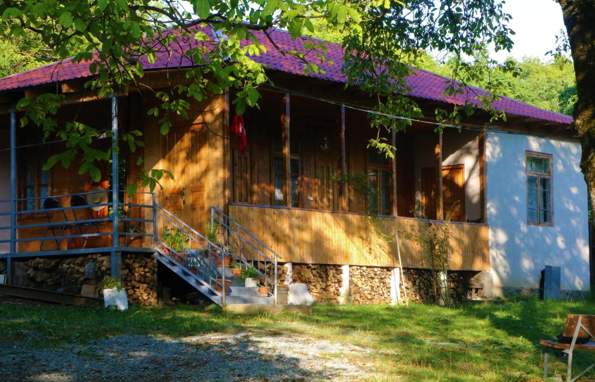 Kipiani Guest House Ყიფიანის Სახლი Khvanchkara المظهر الخارجي الصورة